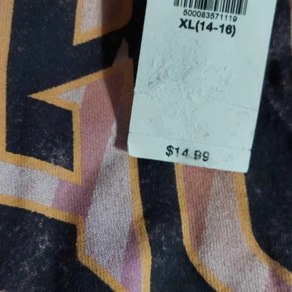 NWT Old Navy Black and Pink Graphic T-Shirt ~XL